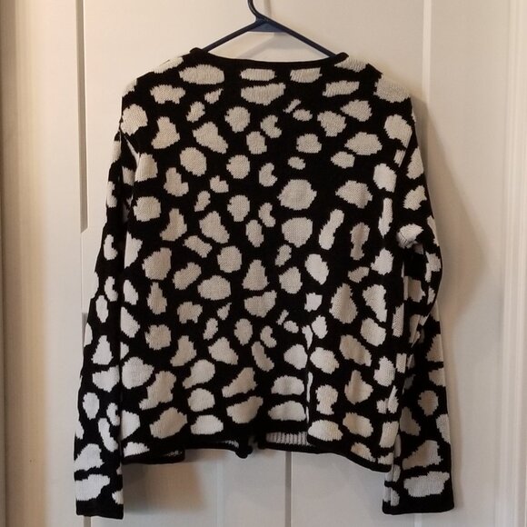 Bob Mackie Women's Medium black & white sweater - Picture 3 of 3
